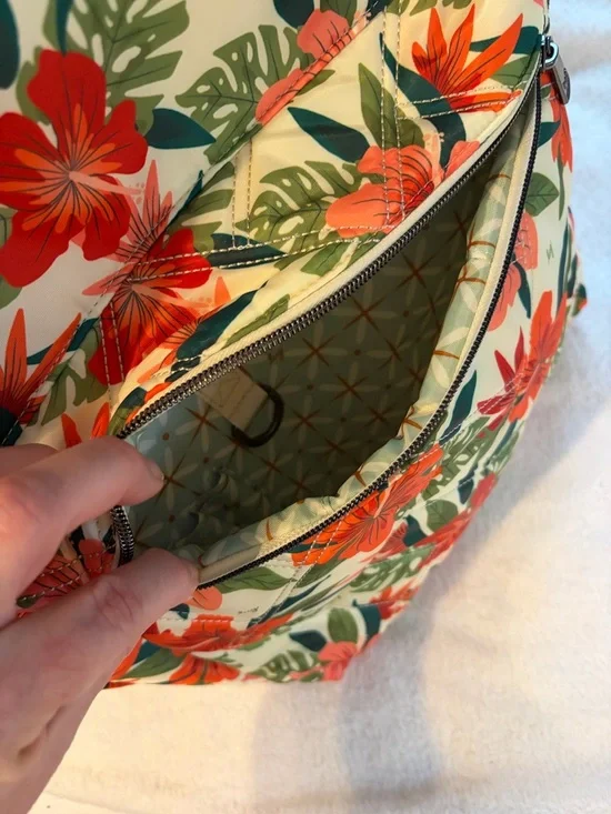 LUG Summit 2 Tropical Backpack Like New - Picture 7 of 10